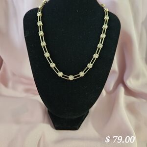 Elegant Gold Necklace with Crystal Accents